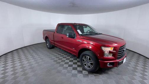 Ruby Red Metallic Tinted Clearcoat 2016 Ford F-150 XLT