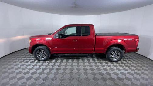Ruby Red Metallic Tinted Clearcoat 2016 Ford F-150 XLT