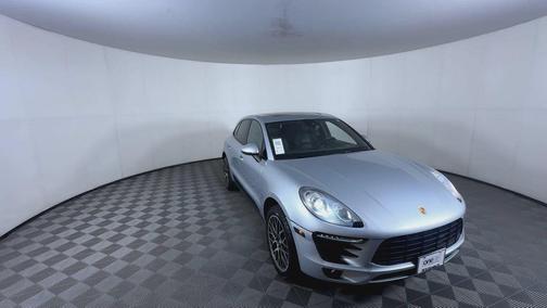 Rhodium Silver Metallic 2017 Porsche Macan Macan