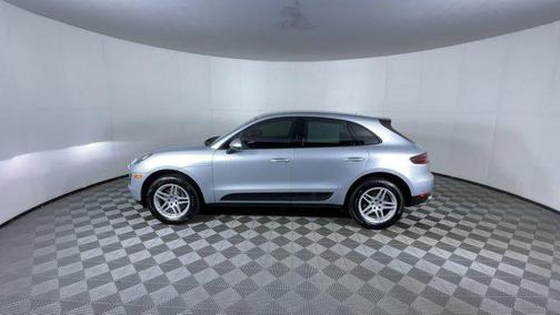 2018 Porsche Macan Base