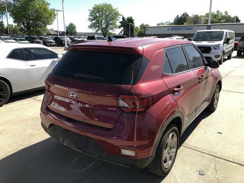 2020 Hyundai VENUE SE
