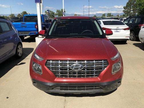 2020 Hyundai VENUE SE