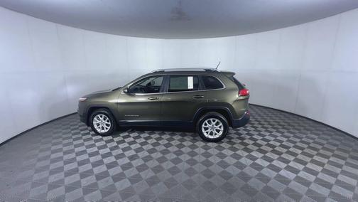 Eco Green Pearlcoat 2014 Jeep Cherokee Latitude