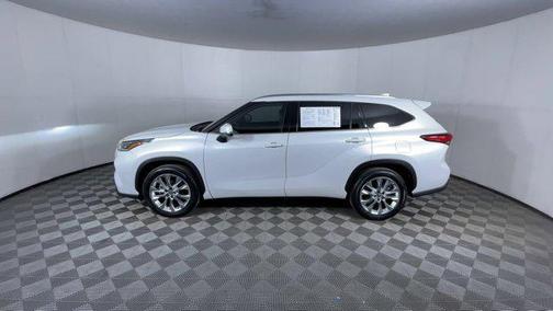 2022 Toyota Highlander Limited