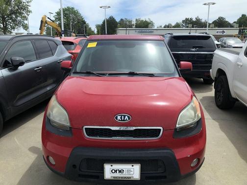 Molten 2011 Kia Soul sport