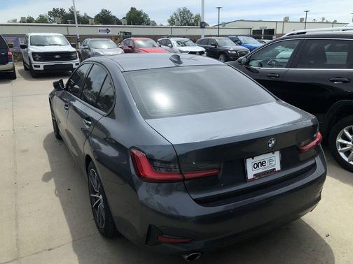 Mineral Gray Metallic 2019 BMW 330 xDrive