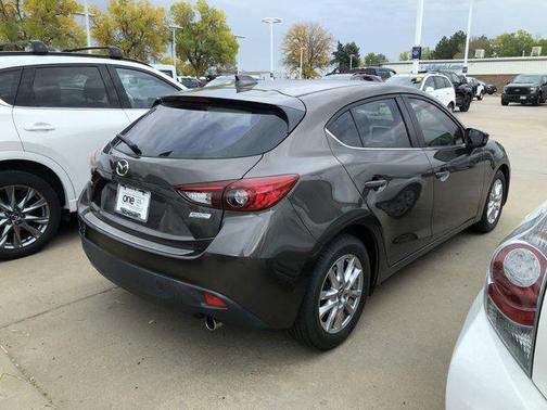 2016 Mazda Mazda3 i Touring