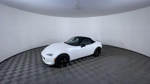 Snowflake White Pearl Mica 2026 Mazda MX-5 Miata Club