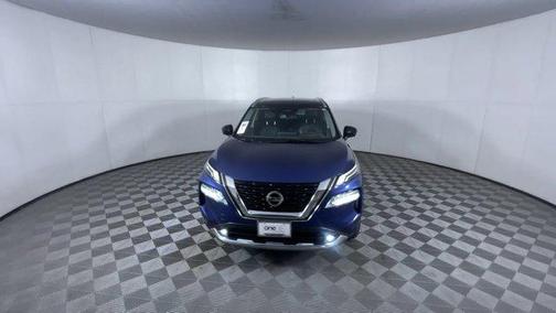 Caspian Blue Metallic/Super Black 2021 Nissan Rogue Platinum