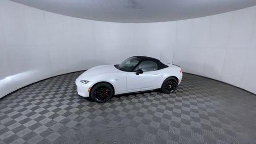 Snowflake White Pearl Mica 2026 Mazda MX-5 Miata Club