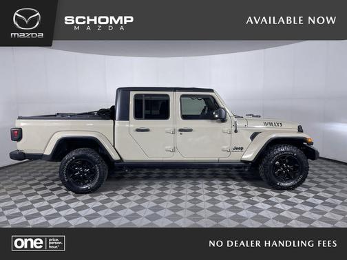 Limited Edition Gobi Clearcoat 2022 Jeep Gladiator Willys 4x4