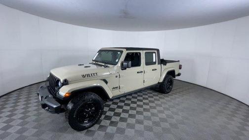 Limited Edition Gobi Clearcoat 2022 Jeep Gladiator Willys 4x4