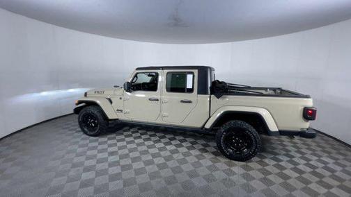 Limited Edition Gobi Clearcoat 2022 Jeep Gladiator Willys 4x4