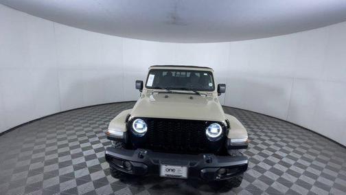 Limited Edition Gobi Clearcoat 2022 Jeep Gladiator Willys 4x4