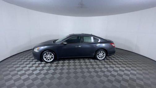 2010 Nissan Maxima SV