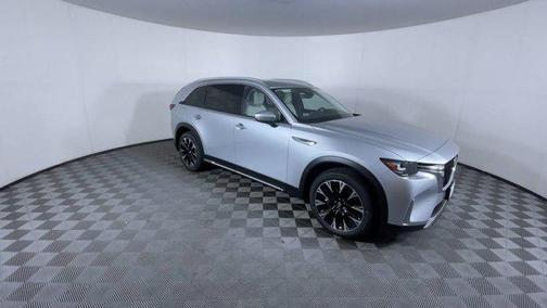 2025 Mazda CX-90 PHEV Premium Plus