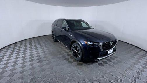 2025 Mazda CX-90 PHEV Premium Plus