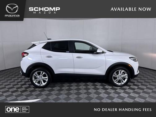 White Frost Tricoat 2022 Buick Encore GX Preferred