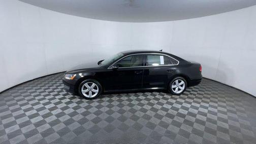 2012 Volkswagen Passat 2.5 SE