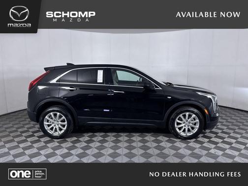 Stellar Black Metallic 2023 Cadillac XT4 Luxury