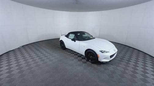 Snowflake White Pearl Mica 2026 Mazda MX-5 Miata Club