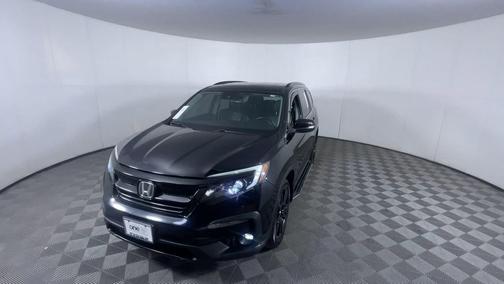 Crystal Black Pearl 2022 Honda Pilot 2WD Special Edition