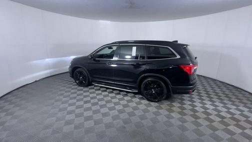 Crystal Black Pearl 2022 Honda Pilot 2WD Special Edition