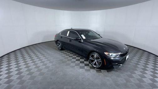 2021 BMW 330 xDrive