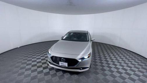 2022 Mazda Mazda3 FWD w/Premium Package