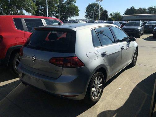 2016 Volkswagen Golf TSI S 4-Door