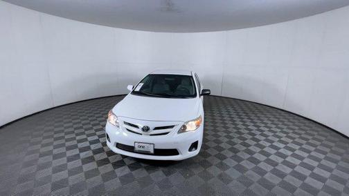 Super White 2012 Toyota Corolla Base