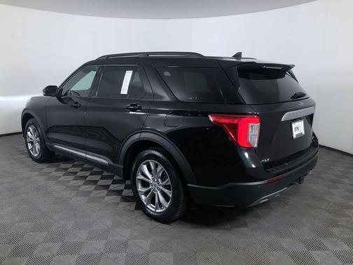 Agate Black Metallic 2023 Ford Explorer XLT