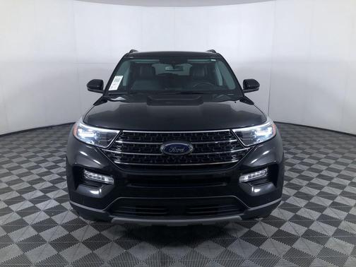 Agate Black Metallic 2023 Ford Explorer XLT