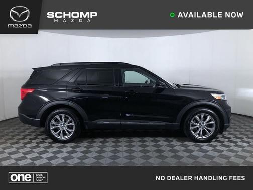 Agate Black Metallic 2023 Ford Explorer XLT