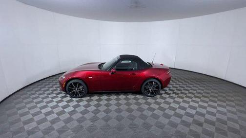 Soul Red Crystal Metallic 2026 Mazda MX-5 Miata Grand Touring