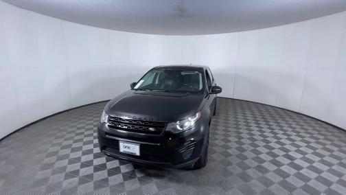 Santorini Black Metallic 2016 Land Rover Discovery Sport SE