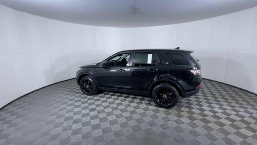 Santorini Black Metallic 2016 Land Rover Discovery Sport SE