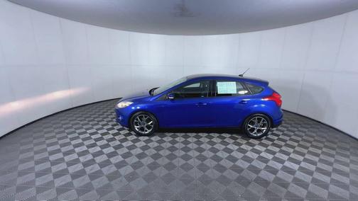Performance Blue Metallic 2014 Ford Focus SE