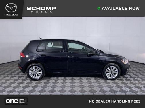 Deep Black Pearl 2020 Volkswagen Golf 1.4T TSI