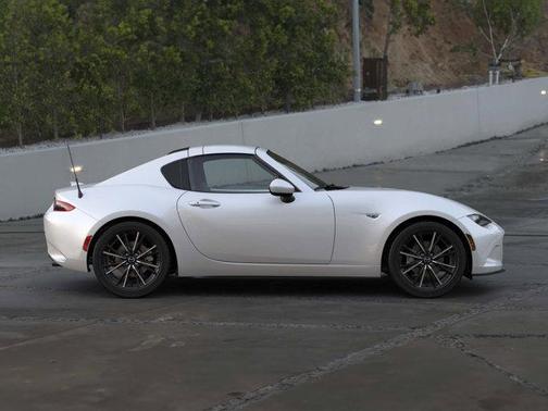 2026 Mazda MX-5 Miata RF Grand Touring