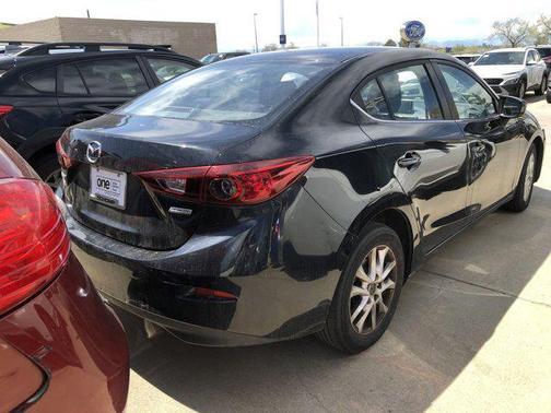 2016 Mazda Mazda3 i Sport