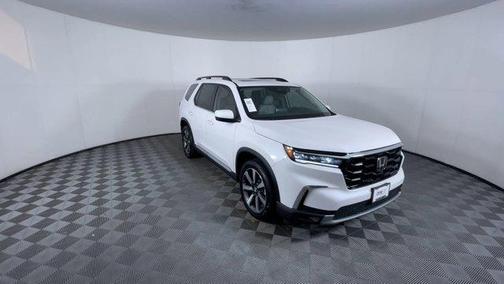 2025 Honda Pilot Touring 8-Passenger