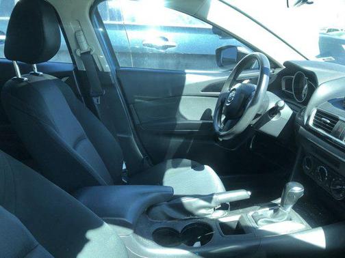 2014 Mazda Mazda3 i Sport