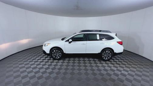 Crystal White Pearl 2015 Subaru Outback 2.5i Limited