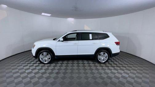 Pure White 2019 Volkswagen Atlas 3.6L SE w/Technology