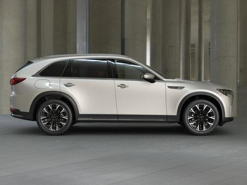 2025 Mazda CX-90 PHEV Premium Plus