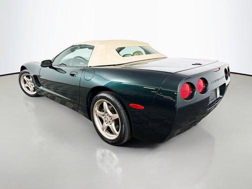 2000 Chevrolet Corvette Base