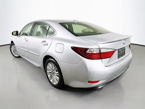 Silver Lining Metallic 2013 Lexus ES 350 Base