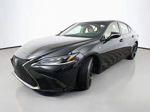 2025 Lexus ES 300h F SPORT Design