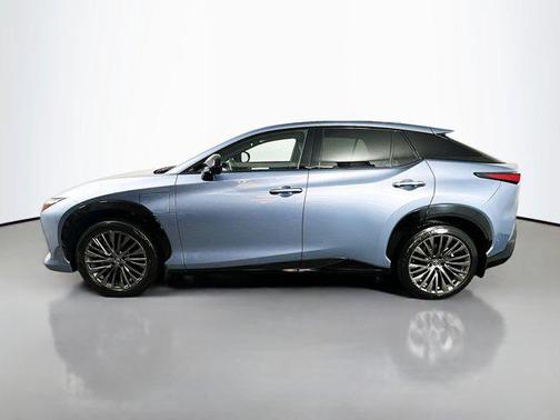 2023 Lexus RZ 450e Luxury